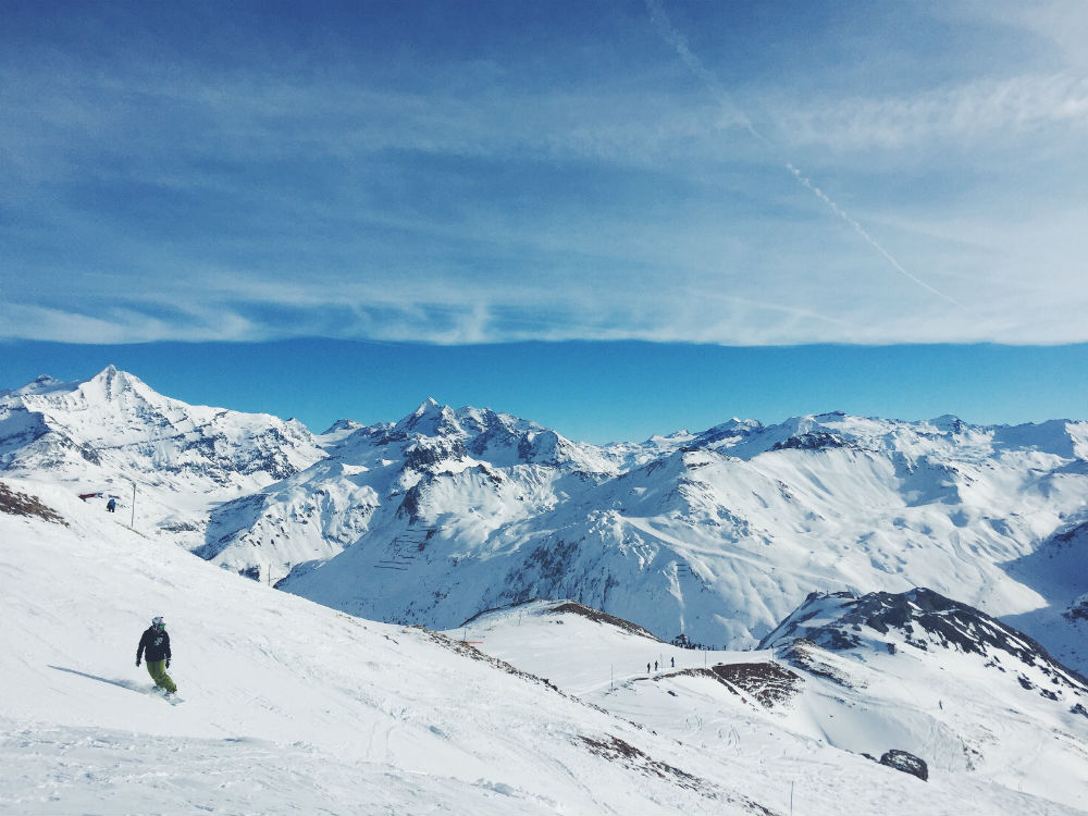 Тінь (Tignes) у Франції