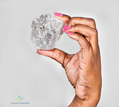 В Ботсвані на руднику карів добули алмаз вагою 1111 каратів