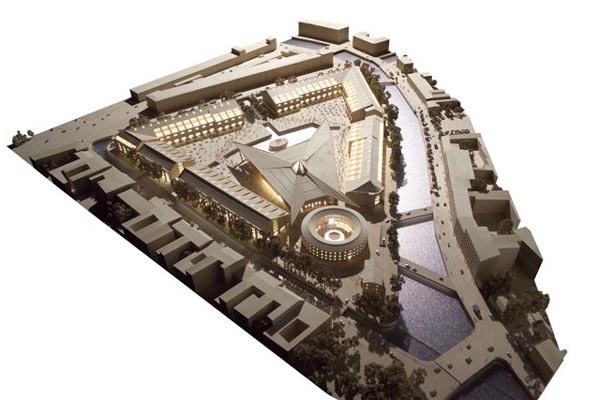 Компанія Інтеко відмовилася від планів будівництва архітектурного проекту Апельсин, в рамках якого на території комплексу будівель ЦДХ і Третьяковській галереї в Москві повинен був бути побудований 15-поверховий діловий комплекс