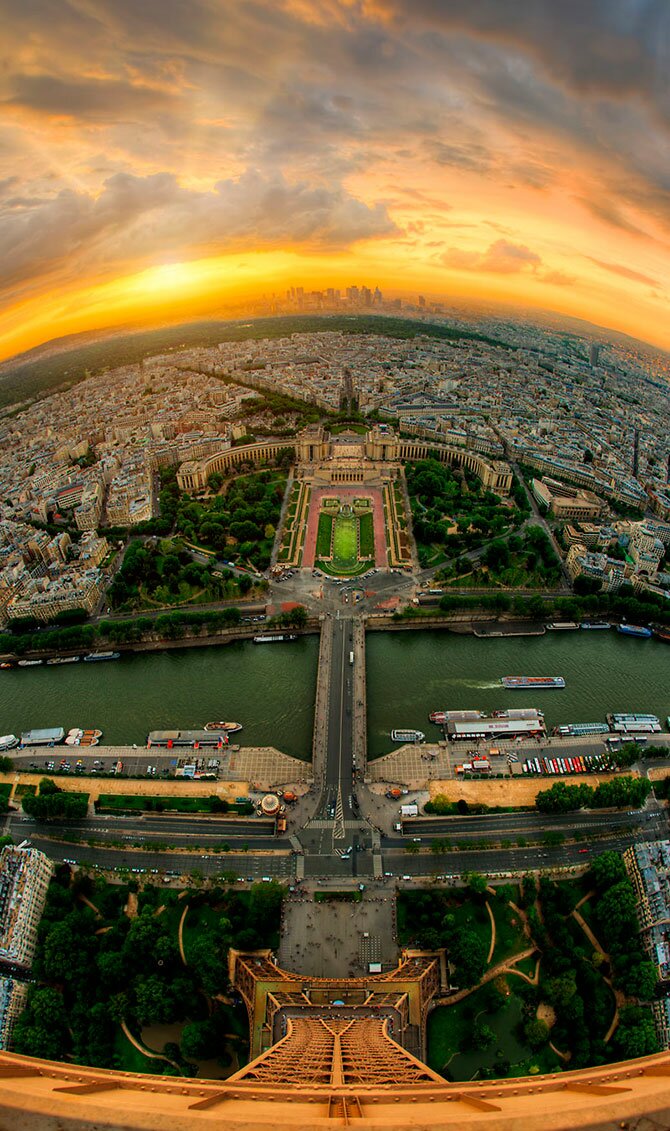Вид на Париж з Ейфелевої Вежі