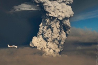 24 травня 2011, 17:14 Переглядів:   Літак авіакомпанії Ryanair здійснив демонстраційний політ крізь хмару вулканічного попелу
