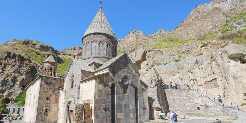 Невелика гірська країна Вірменія по території займає лише 138 місце в світі
