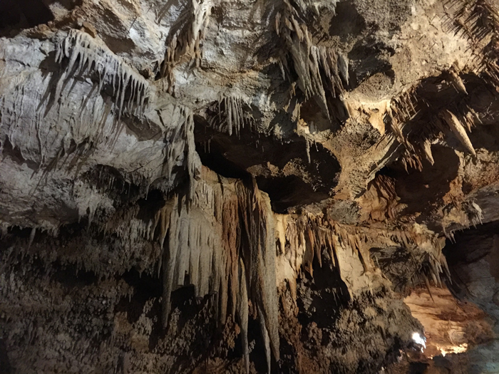Липська печера