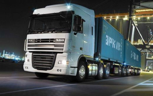 Компанія організовує вантажоперевезення з Голландії до Москви, Санкт-Петербург і інші регіони РФ